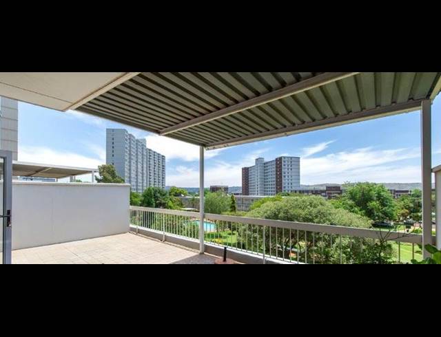 2 BEDROOM APARTMENT FOR SALE IN BEDFORD GARDENS